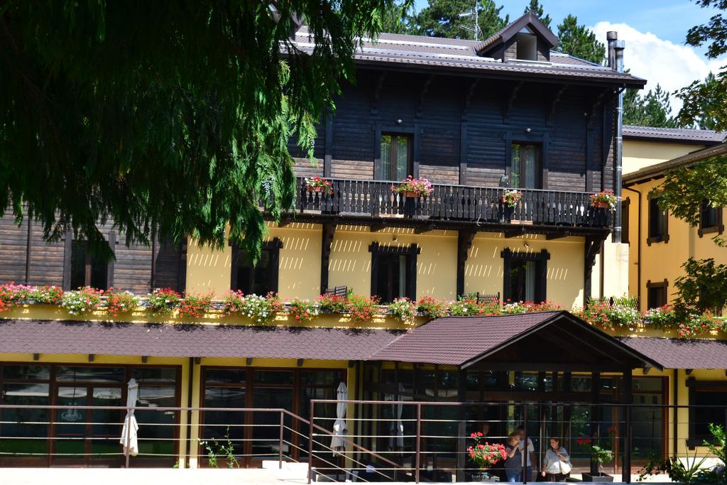 Parco Dei Pini - Sila Wellness Hotel ตาแวร์นา ภายนอก รูปภาพ